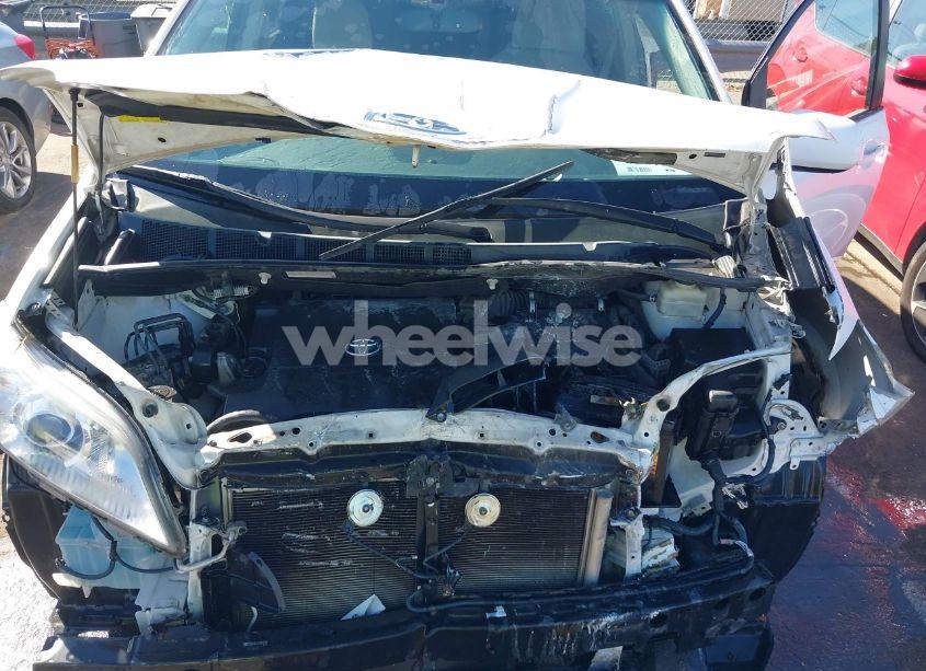 Photo 10 of 2015 Toyota Sienna LE 8 PASSENGER (VIN 5TDKK3DC7FS609780)