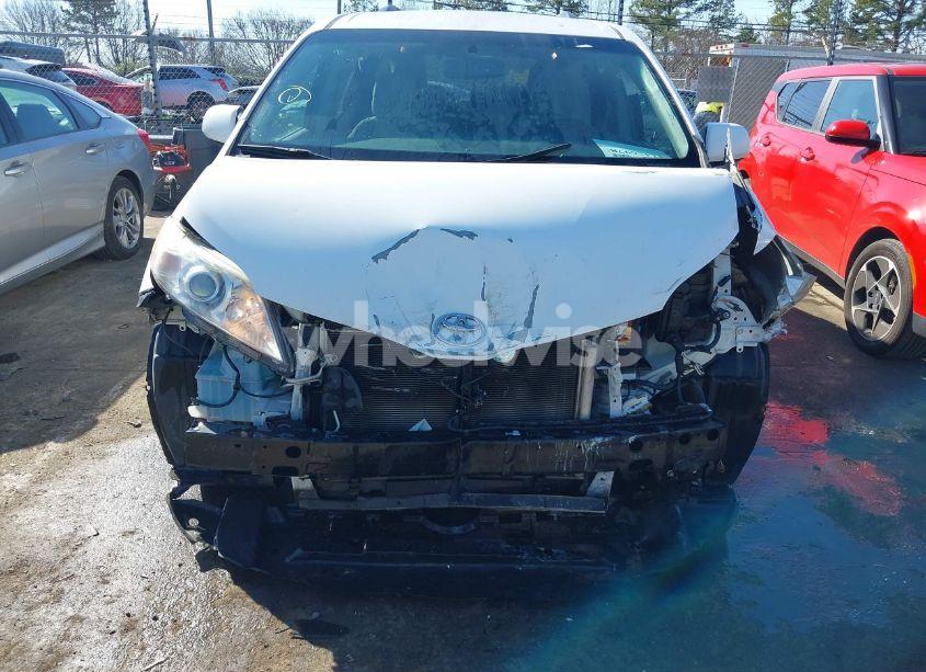 Photo 6 of 2015 Toyota Sienna LE 8 PASSENGER (VIN 5TDKK3DC7FS609780)