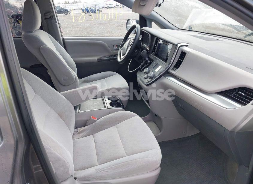 Photo 5 of 2015 Toyota Sienna LE 8 PASSENGER (VIN 5TDKK3DC7FS642780)