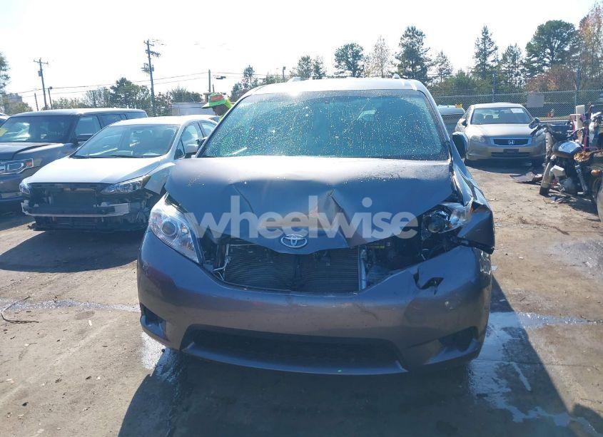 Photo 12 of 2015 Toyota Sienna LE 8 PASSENGER (VIN 5TDKK3DC7FS657733)