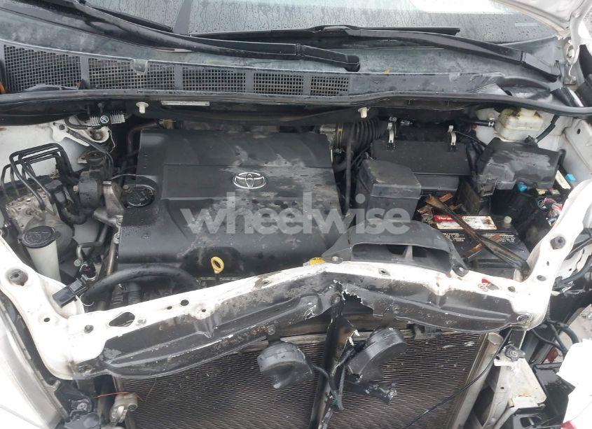 Photo 10 of 2015 Toyota Sienna LE 8 PASSENGER (VIN 5TDKK3DC7FS682888)