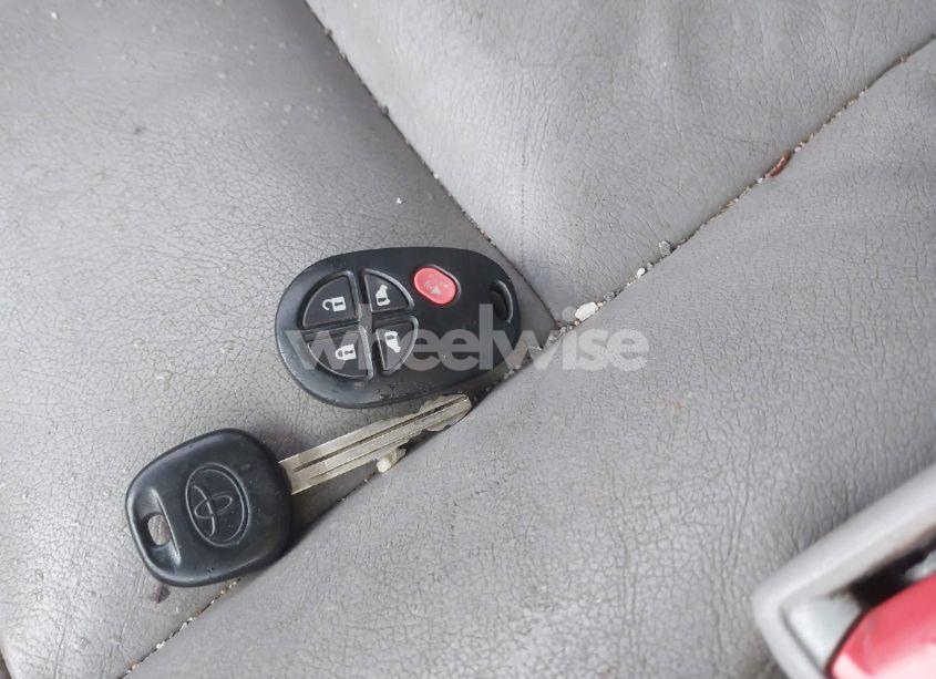 Photo 11 of 2015 Toyota Sienna LE 8 PASSENGER (VIN 5TDKK3DC7FS682888)