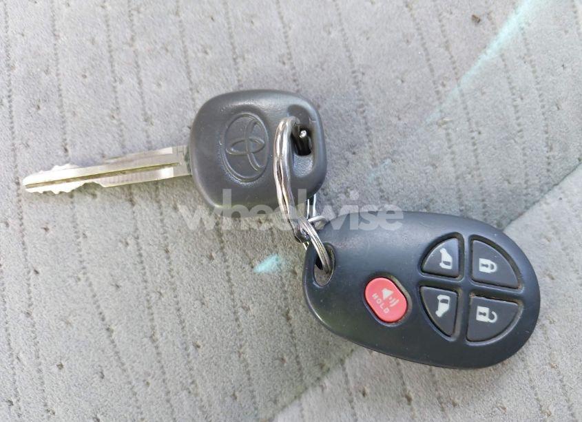 Photo 11 of 2015 Toyota Sienna LE 8 PASSENGER (VIN 5TDKK3DC7FS687525)