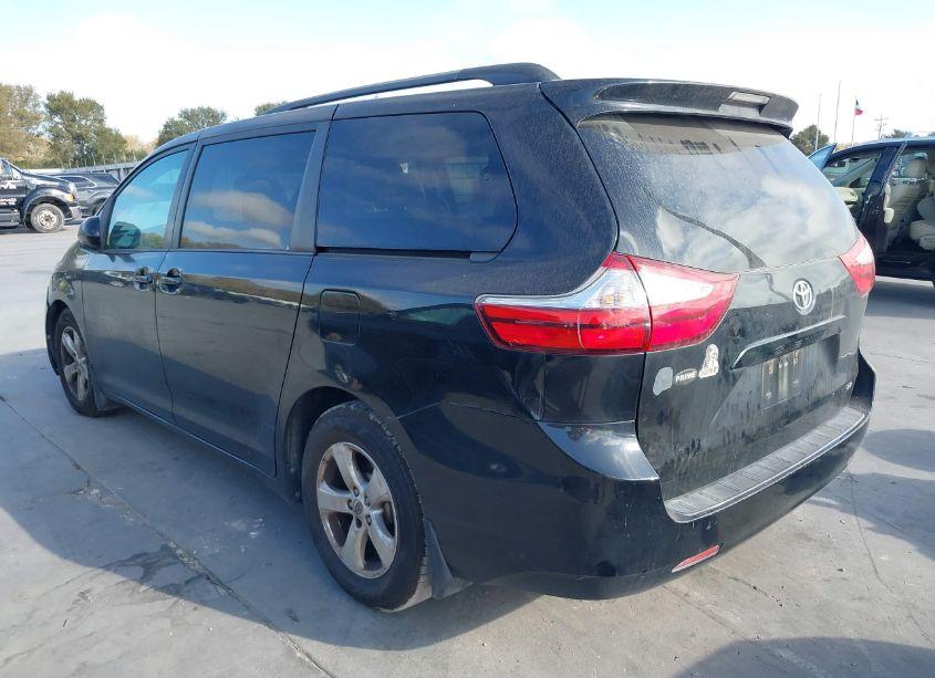 Photo 3 of 2016 Toyota Sienna LE 8 PASSENGER (VIN 5TDKK3DC7GS718791)