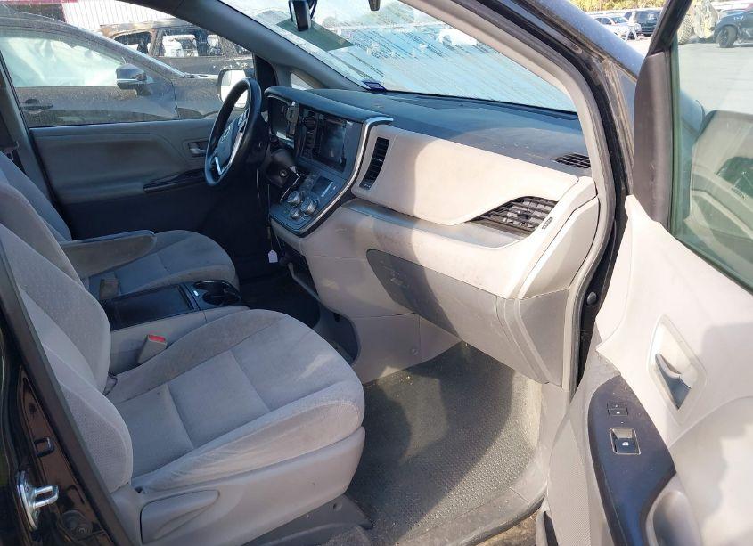 Photo 5 of 2016 Toyota Sienna LE 8 PASSENGER (VIN 5TDKK3DC7GS718791)