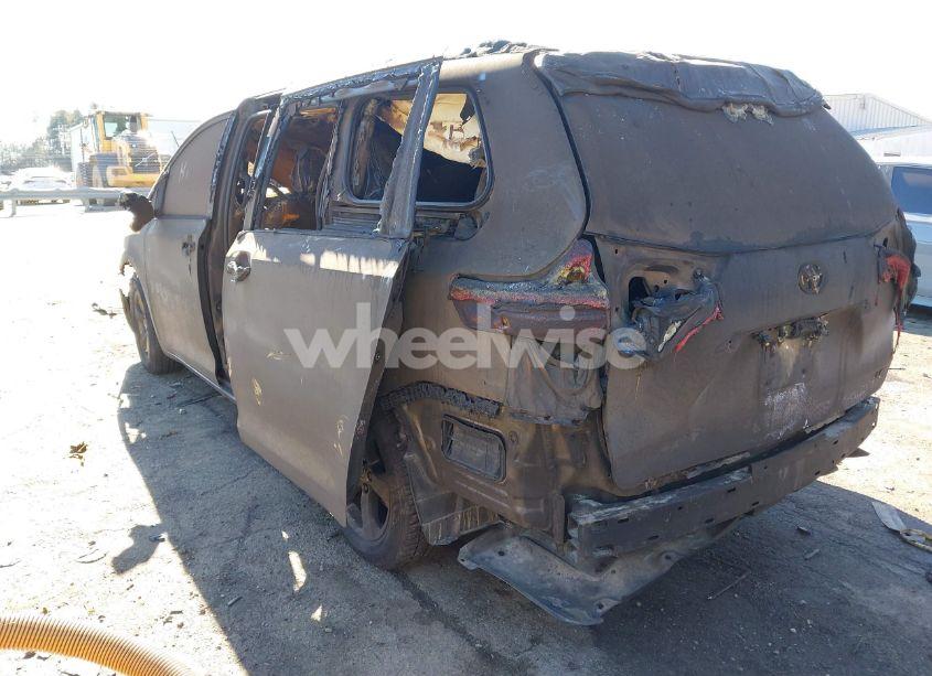 Photo 3 of 2016 Toyota Sienna LE 8 PASSENGER (VIN 5TDKK3DC7GS740872)