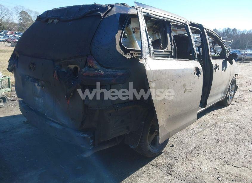 Photo 4 of 2016 Toyota Sienna LE 8 PASSENGER (VIN 5TDKK3DC7GS740872)