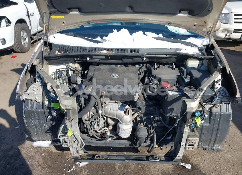 Photo 10 of 2011 Toyota Sienna LE V6 (VIN 5TDKK3DC8BS007190)