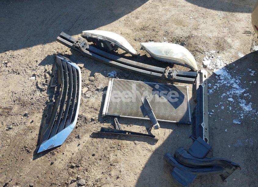 Photo 12 of 2011 Toyota Sienna LE V6 (VIN 5TDKK3DC8BS007190)