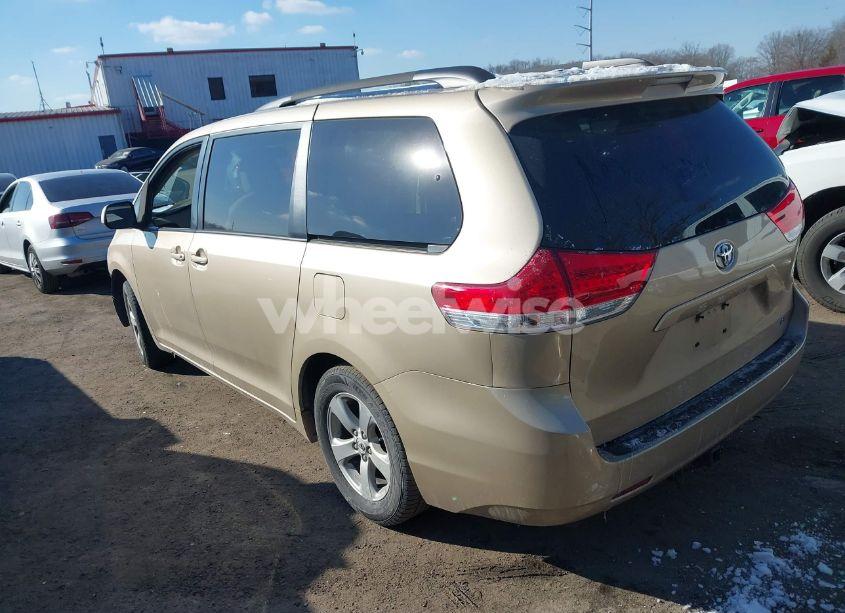 Photo 3 of 2011 Toyota Sienna LE V6 (VIN 5TDKK3DC8BS007190)