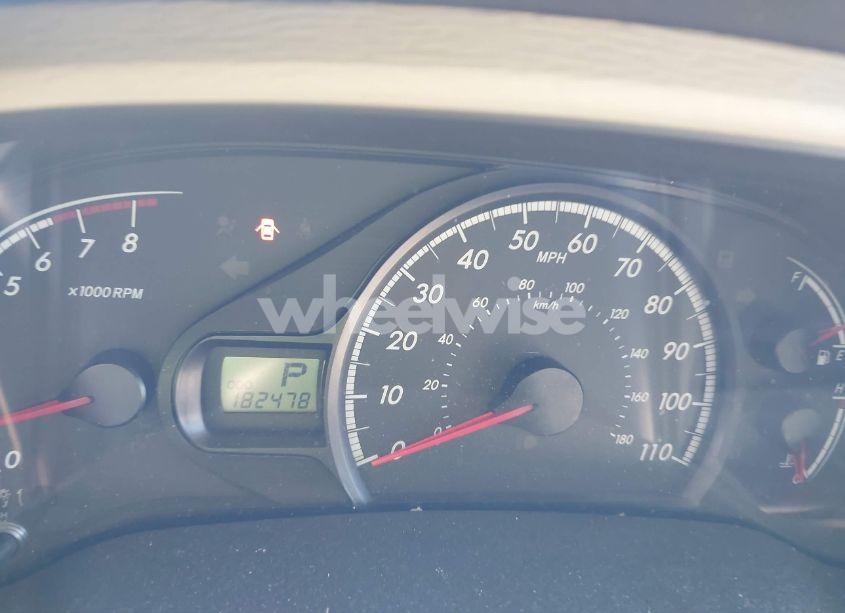 Photo 7 of 2011 Toyota Sienna LE V6 (VIN 5TDKK3DC8BS007190)