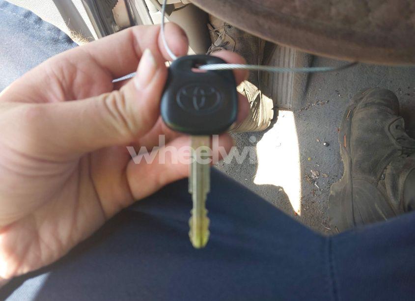 Photo 11 of 2011 Toyota Sienna LE V6 (VIN 5TDKK3DC8BS043123)