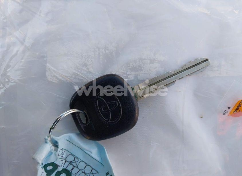 Photo 11 of 2011 Toyota Sienna LE V6 (VIN 5TDKK3DC8BS118788)