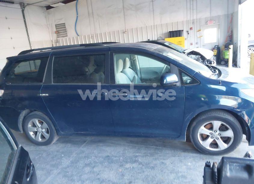 Photo 13 of 2012 Toyota Sienna LE V6 8 PASSENGER (VIN 5TDKK3DC8CS214860)