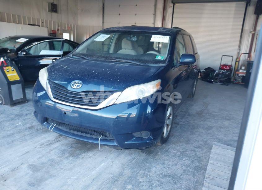 Photo 2 of 2012 Toyota Sienna LE V6 8 PASSENGER (VIN 5TDKK3DC8CS214860)