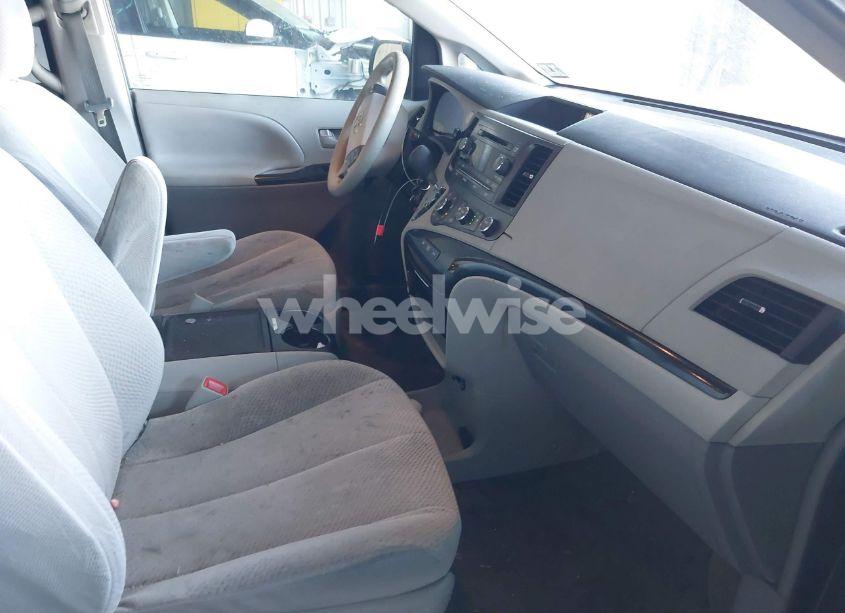 Photo 5 of 2012 Toyota Sienna LE V6 8 PASSENGER (VIN 5TDKK3DC8CS214860)