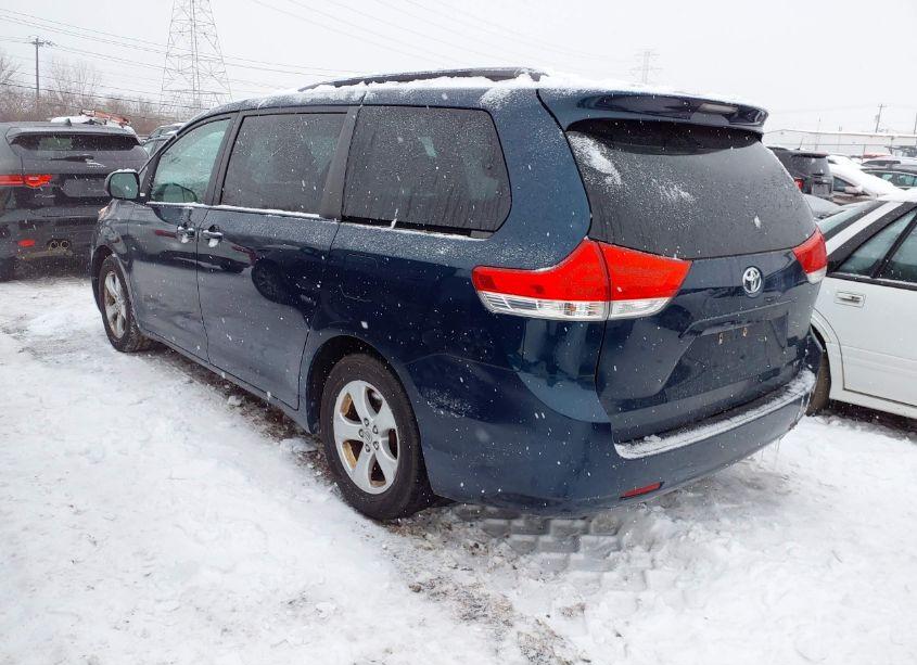 Photo 3 of 2012 Toyota Sienna LE V6 8 PASSENGER (VIN 5TDKK3DC8CS267056)