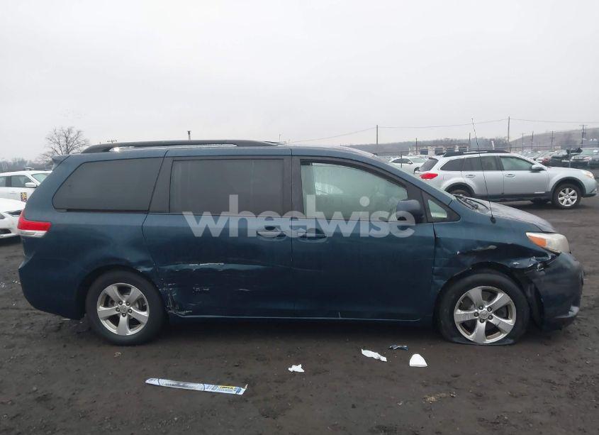 Photo 13 of 2012 Toyota Sienna LE V6 8 PASSENGER (VIN 5TDKK3DC8CS273052)