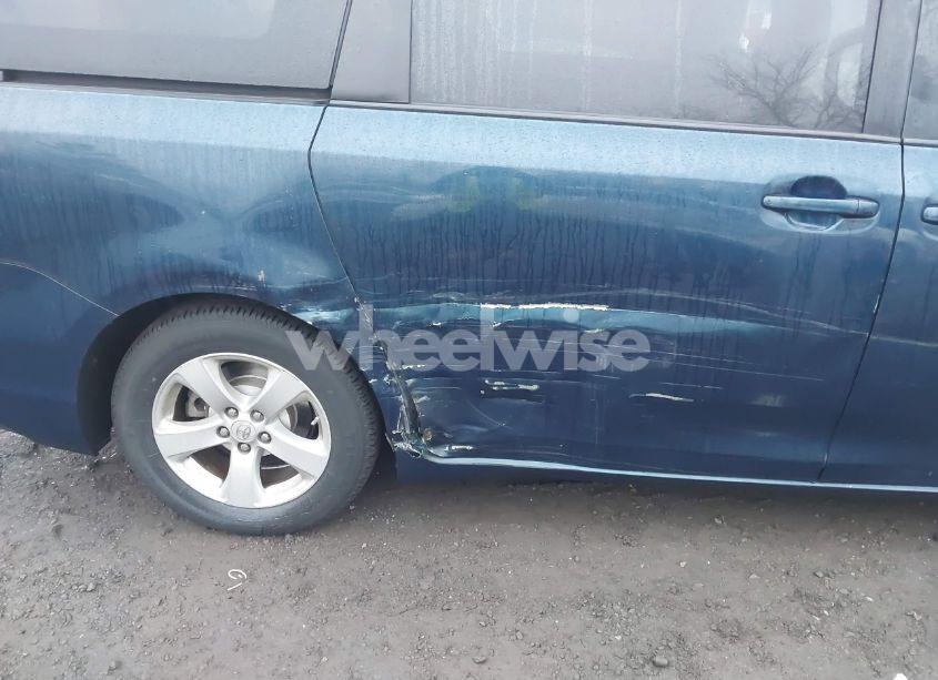 Photo 17 of 2012 Toyota Sienna LE V6 8 PASSENGER (VIN 5TDKK3DC8CS273052)