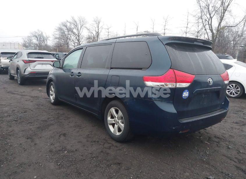 Photo 3 of 2012 Toyota Sienna LE V6 8 PASSENGER (VIN 5TDKK3DC8CS273052)