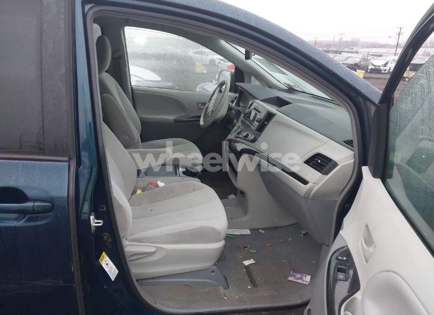 Photo 5 of 2012 Toyota Sienna LE V6 8 PASSENGER (VIN 5TDKK3DC8CS273052)