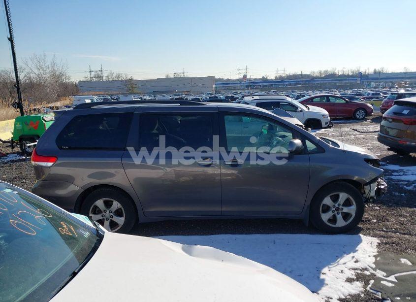 Photo 14 of 2012 Toyota Sienna LE V6 8 PASSENGER (VIN 5TDKK3DC8CS275576)