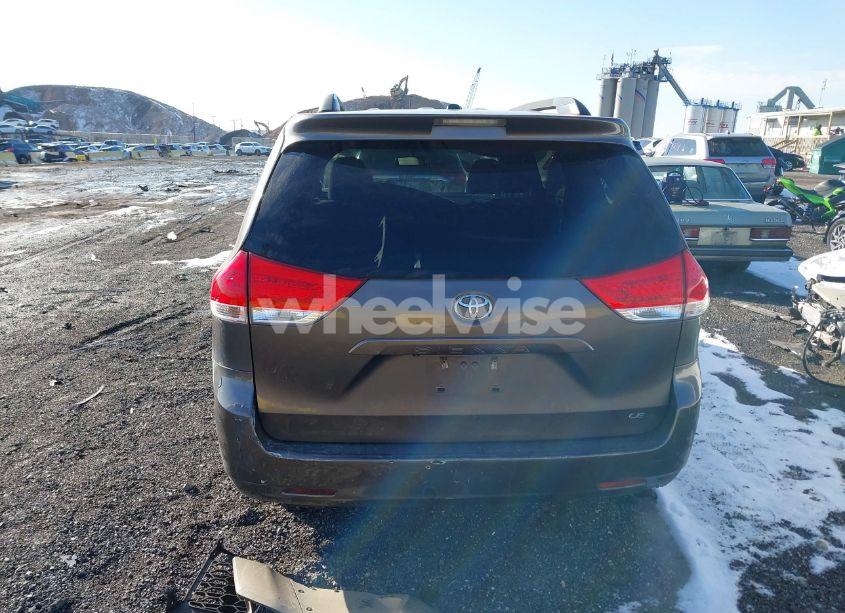 Photo 17 of 2012 Toyota Sienna LE V6 8 PASSENGER (VIN 5TDKK3DC8CS275576)