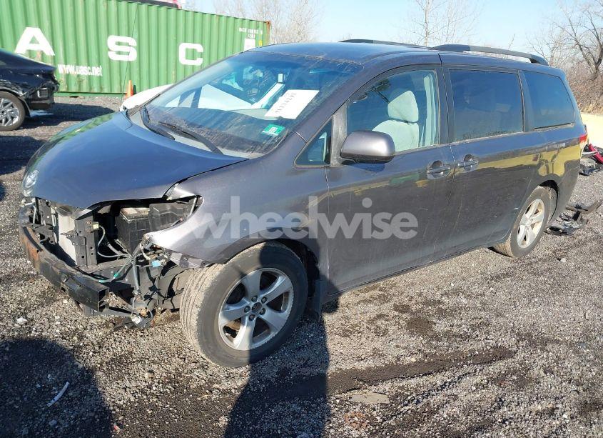Photo 2 of 2012 Toyota Sienna LE V6 8 PASSENGER (VIN 5TDKK3DC8CS275576)