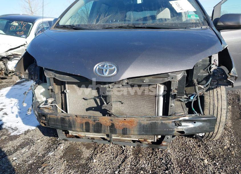 Photo 6 of 2012 Toyota Sienna LE V6 8 PASSENGER (VIN 5TDKK3DC8CS275576)