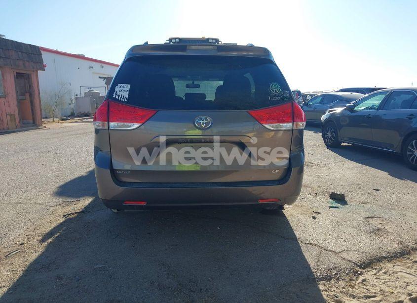 Photo 16 of 2013 Toyota Sienna LE V6 8 PASSENGER (VIN 5TDKK3DC8DS287972)