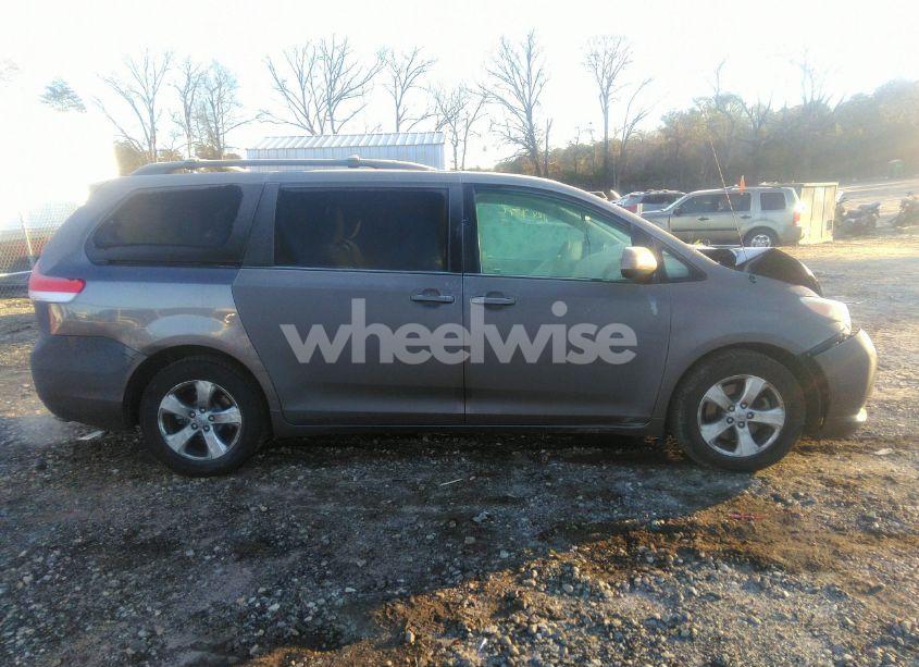 Photo 14 of 2013 Toyota Sienna LE V6 8 PASSENGER (VIN 5TDKK3DC8DS399588)