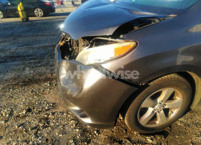 Photo 21 of 2013 Toyota Sienna LE V6 8 PASSENGER (VIN 5TDKK3DC8DS399588)