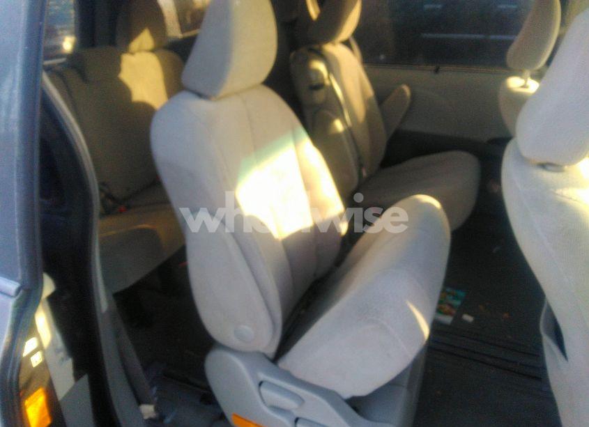 Photo 8 of 2013 Toyota Sienna LE V6 8 PASSENGER (VIN 5TDKK3DC8DS399588)