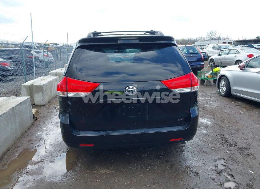 Photo 16 of 2013 Toyota Sienna LE V6 8 PASSENGER (VIN 5TDKK3DC8DS401419)