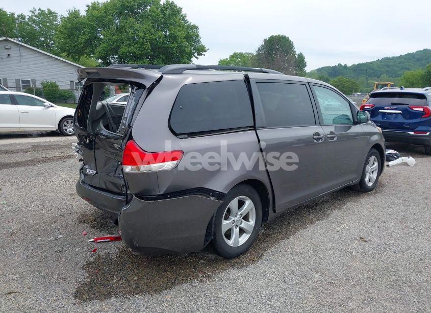 Photo 4 of 2014 Toyota Sienna LE V6 8 PASSENGER (VIN 5TDKK3DC8ES422689)