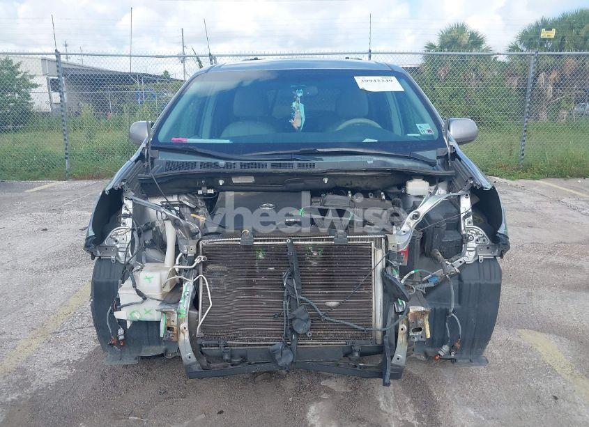 Photo 12 of 2014 Toyota Sienna LE V6 8 PASSENGER (VIN 5TDKK3DC8ES448581)