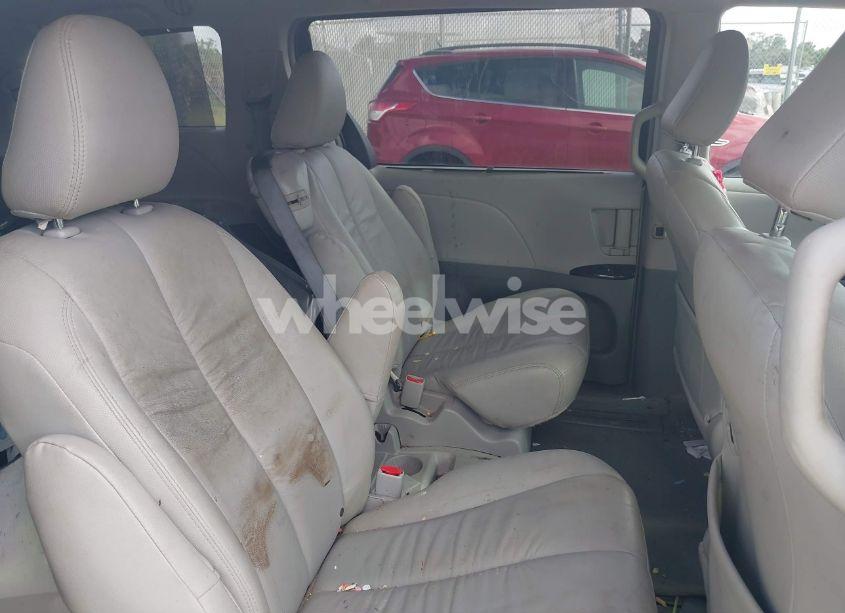 Photo 8 of 2014 Toyota Sienna LE V6 8 PASSENGER (VIN 5TDKK3DC8ES448581)