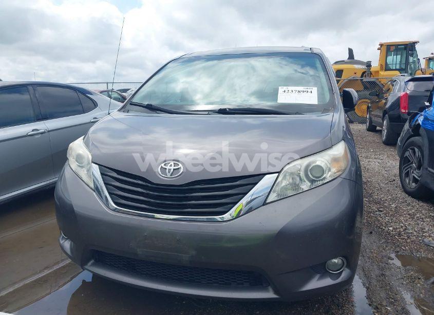 Photo 12 of 2014 Toyota Sienna LE V6 8 PASSENGER (VIN 5TDKK3DC8ES516801)