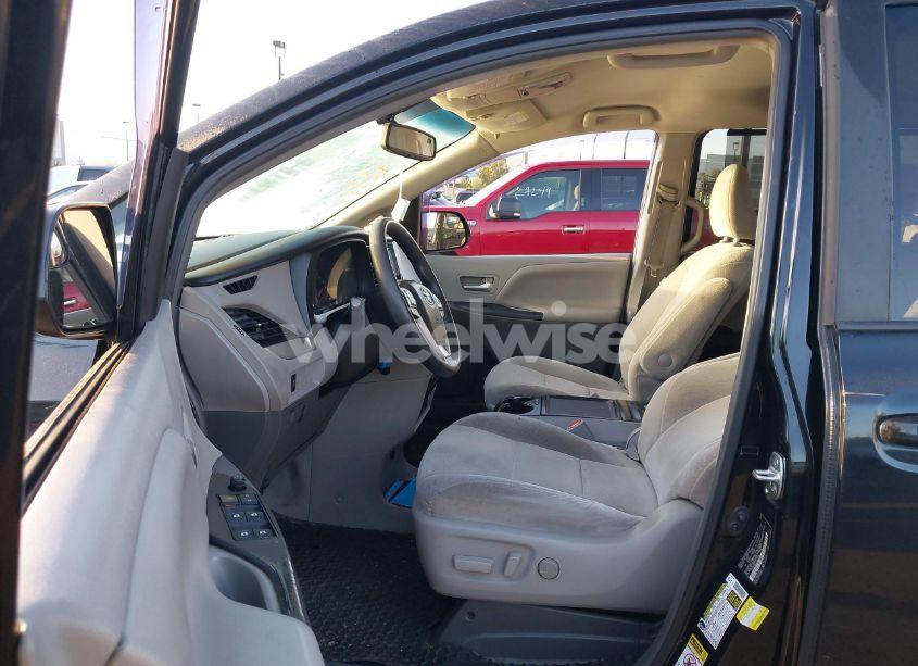 Photo 5 of 2015 Toyota Sienna LE 8 PASSENGER (VIN 5TDKK3DC8FS533728)