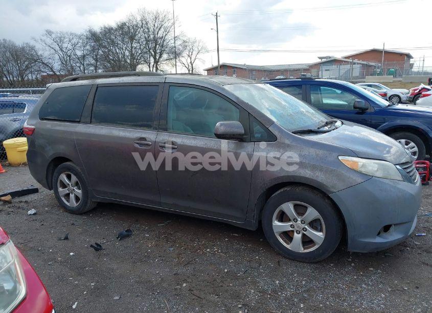 Photo 13 of 2015 Toyota Sienna LE 8 PASSENGER (VIN 5TDKK3DC8FS583786)