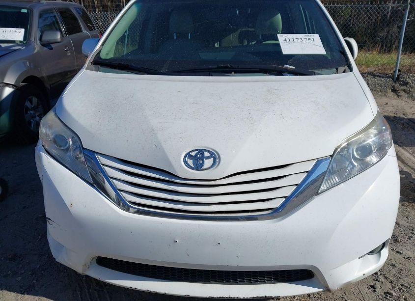 Photo 12 of 2015 Toyota Sienna LE 8 PASSENGER (VIN 5TDKK3DC8FS591726)