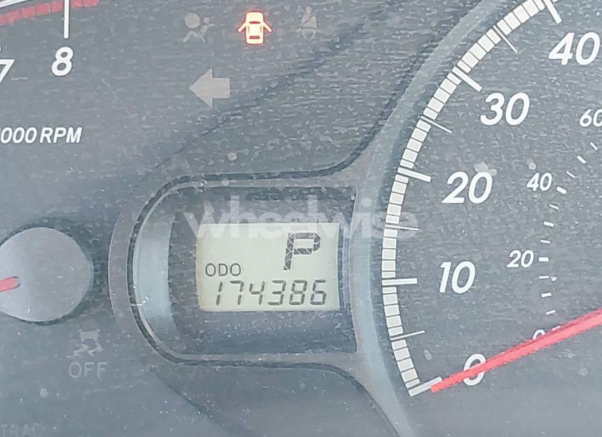 Photo 15 of 2011 Toyota Sienna LE V6/LE V6 AUTO ACCESS SEAT (VIN 5TDKK3DC9BS011541)