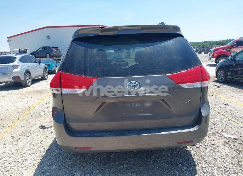 Photo 16 of 2011 Toyota Sienna LE V6/LE V6 AUTO ACCESS SEAT (VIN 5TDKK3DC9BS011541)