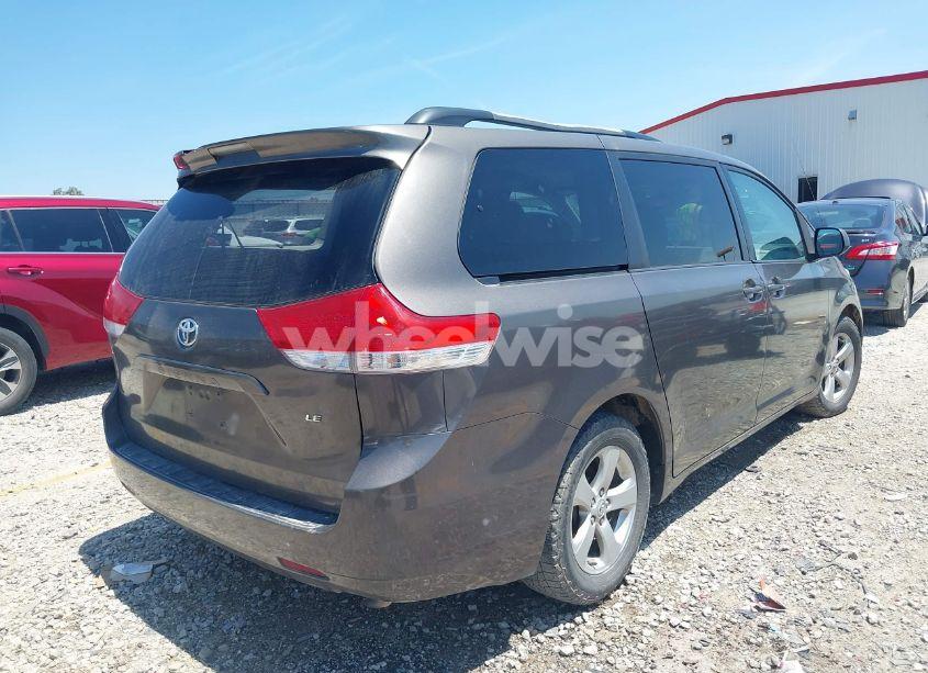 Photo 4 of 2011 Toyota Sienna LE V6/LE V6 AUTO ACCESS SEAT (VIN 5TDKK3DC9BS011541)