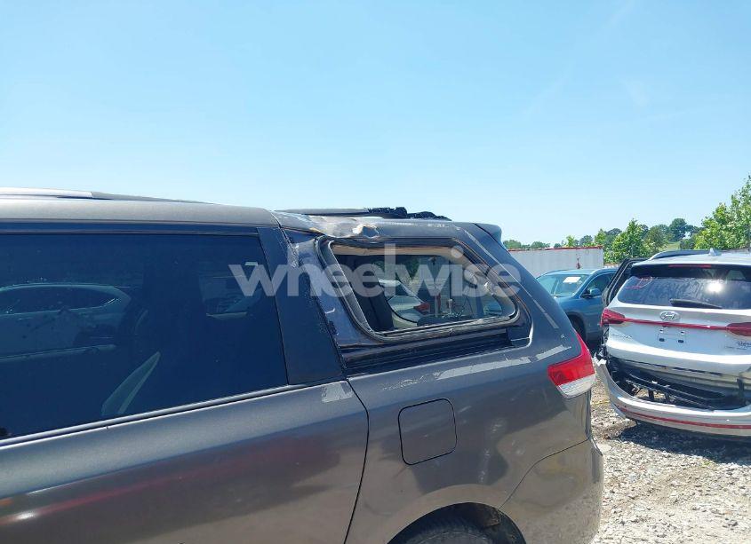 Photo 6 of 2011 Toyota Sienna LE V6/LE V6 AUTO ACCESS SEAT (VIN 5TDKK3DC9BS011541)