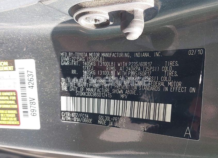 Photo 9 of 2011 Toyota Sienna LE V6 (VIN 5TDKK3DC9BS012415)