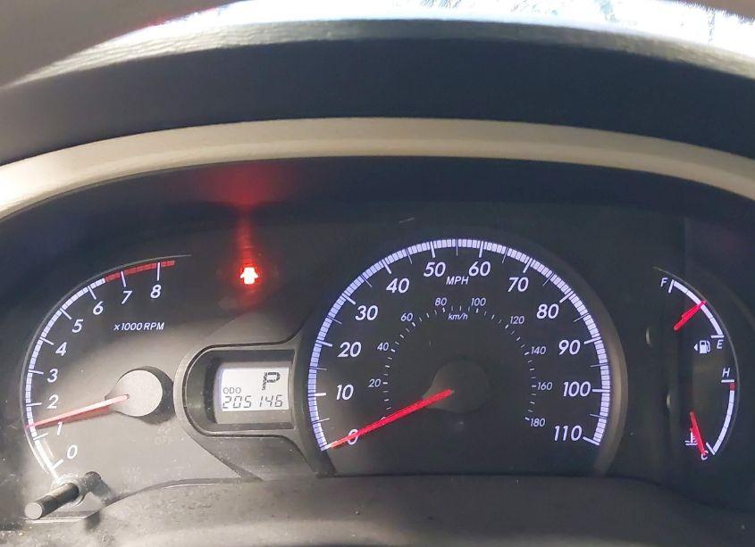 Photo 7 of 2011 Toyota Sienna LE V6 (VIN 5TDKK3DC9BS103040)