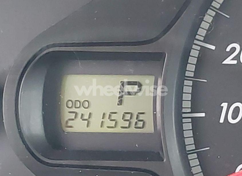 Photo 15 of 2011 Toyota Sienna LE V6 (VIN 5TDKK3DC9BS106813)