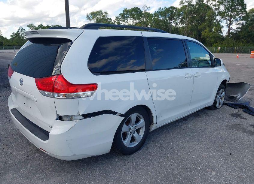 Photo 4 of 2011 Toyota Sienna LE V6 (VIN 5TDKK3DC9BS127399)