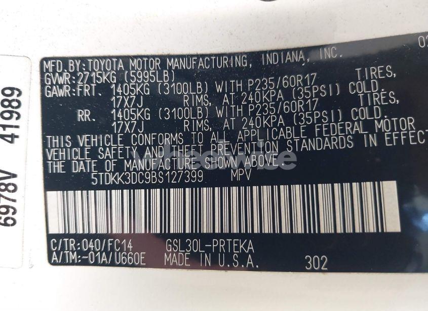 Photo 9 of 2011 Toyota Sienna LE V6 (VIN 5TDKK3DC9BS127399)